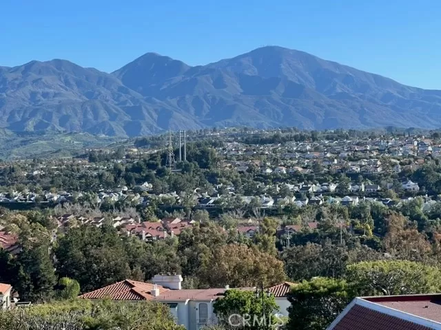 MLS: OC23031913 Condo For Sale