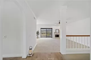 Photo #3: OC23031913 Listing