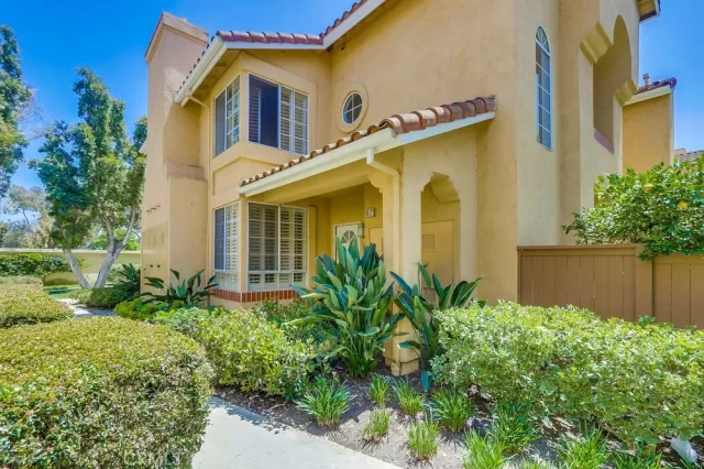 MLS: OC23031955 Condo For Sale