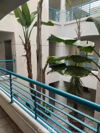 Photo #6: OC23032004 Listing 