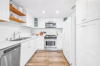 Photo #2: OC23032630 Listing 