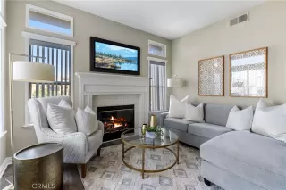 Photo #2: OC23032638 Listing