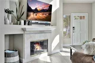 Photo #3: OC23033000 Listing