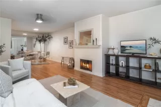 Photo #4: OC23033072 Listing