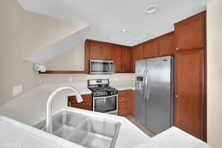 Photo #5: OC23033081 Listing