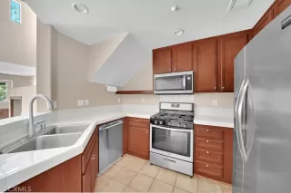 Photo #6: OC23033081 Listing