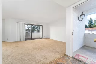 Photo #3: OC23033083 Listing