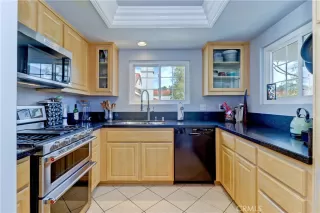 Photo #6: OC23033299 Listing