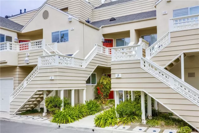 MLS: OC23033640 Condo For Sale