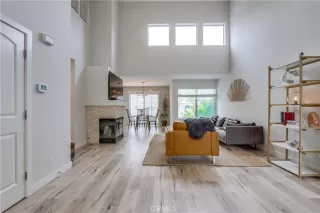 Photo #3: OC23033640 Listing 