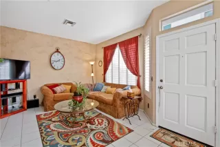 Photo #3: OC23034084 Listing 