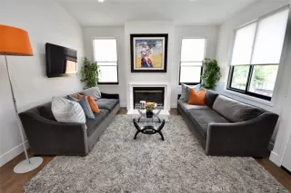 Photo #2: OC23034334 Listing 