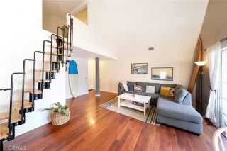 Photo #2: OC23034366 Listing 