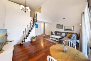 Photo #3: OC23034366 Listing 