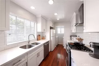 Photo #6: OC23034366 Listing 