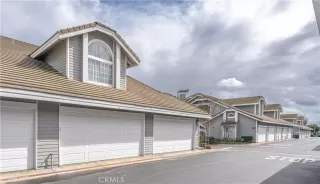 Photo #2: OC23034448 Listing