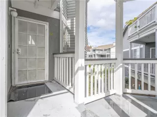 Photo #3: OC23034448 Listing