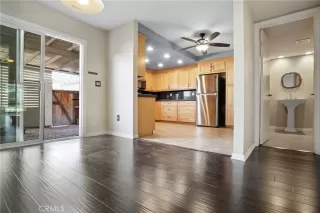 Photo #6: OC23034810 Listing 