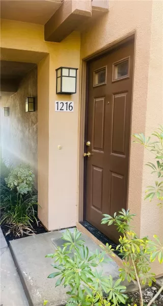 Photo #1: OC23034893 Listing