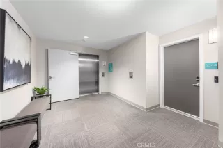 Photo #5: OC23035011 Listing