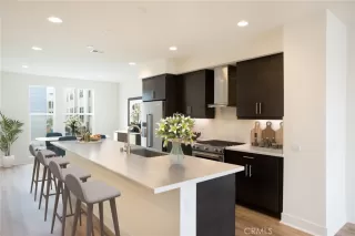 Photo #6: OC23035042 Listing