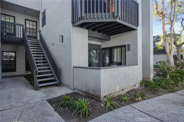 MLS: OC23035102 Condo For Sale