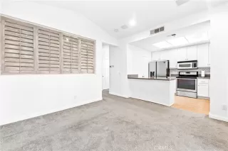 Photo #2: OC23035284 Listing 