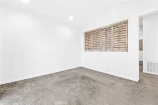 Photo #4: OC23035284 Listing 