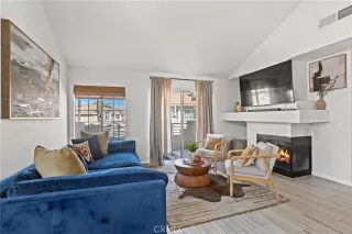 Photo #3: OC23035459 Listing 