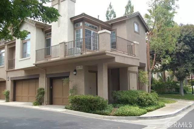 MLS: OC23035579 Condo For Sale