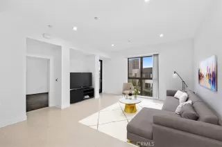 Photo #2: OC23035670 Listing 