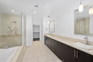 Photo #6: OC23035670 Listing 