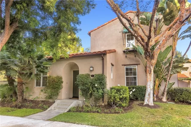 MLS: OC23035822 Condo For Sale