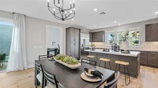 Photo #6: OC23035909 Listing