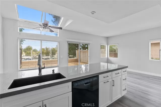 MLS: OC23036045 Condo For Sale