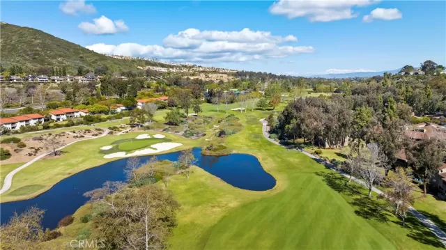 MLS: OC23036208 Condo For Sale