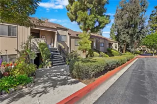 Photo #3: OC23036208 Listing