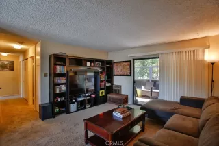 Photo #2: OC23036290 Listing 