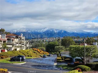 Photo #5: OC23036338 Listing