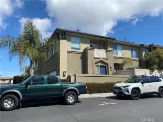 Photo #1: OC23036448 Listing