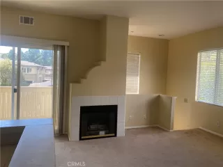 Photo #5: OC23036448 Listing