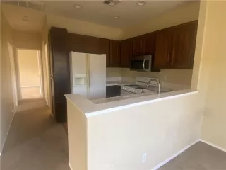 Photo #6: OC23036448 Listing