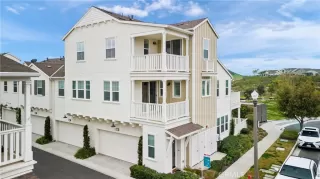 Photo #2: OC23036640 Listing