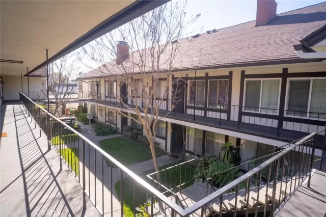 MLS: OC23036651 Condo For Sale