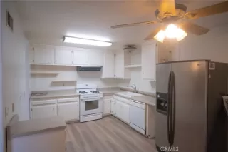 Photo #4: OC23036651 Listing 