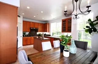 Photo #6: OC23036668 Listing 