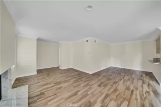 Photo #4: OC23037154 Listing 