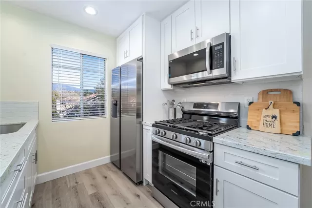 MLS: OC23037175 Condo For Sale