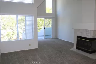 Photo #6: OC23037245 Listing 