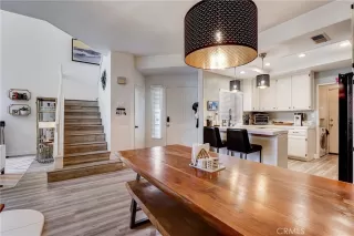 Photo #4: OC23037283 Listing 